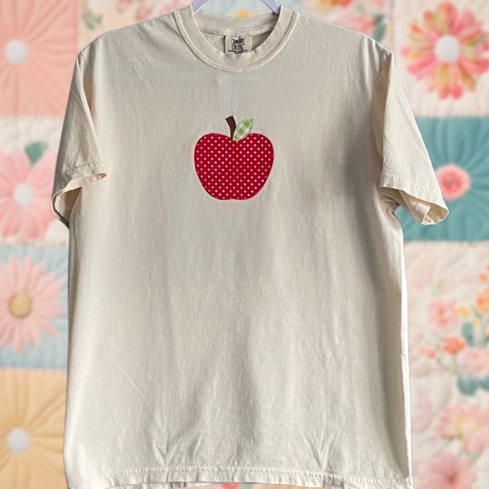 Polka Dot Apple Patchwork Medium Ivory Comfort Colors Embroidered Tee Shirt
